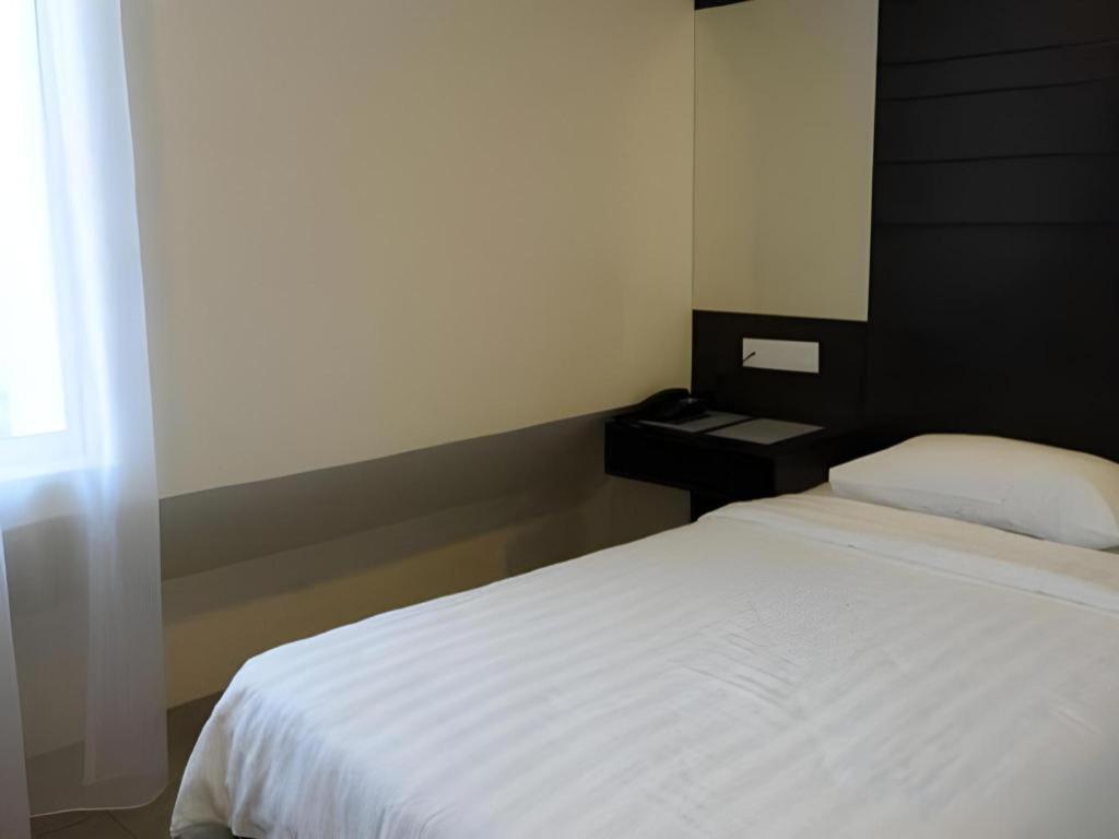 Cathay Hotel Kota Kinabalu Ngoại thất bức ảnh