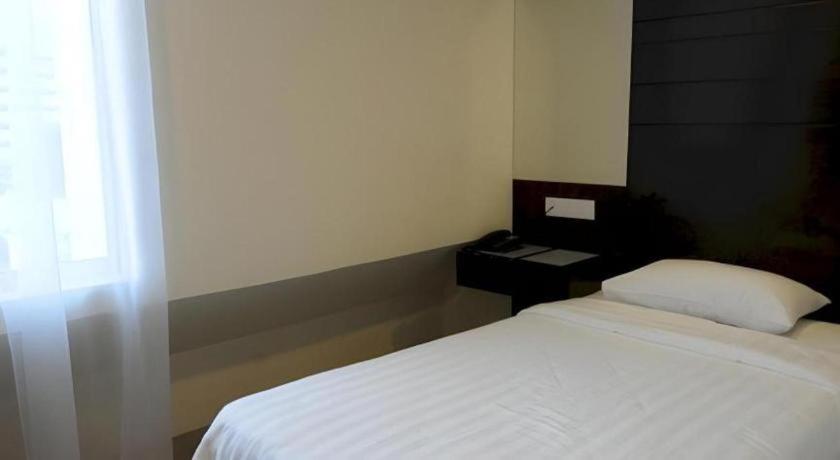 Cathay Hotel Kota Kinabalu Ngoại thất bức ảnh