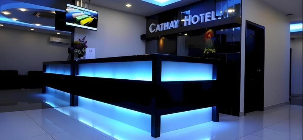 Cathay Hotel Kota Kinabalu Ngoại thất bức ảnh